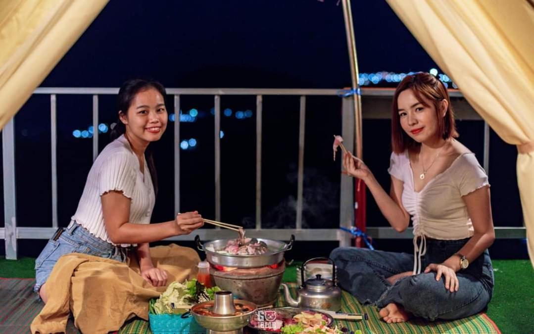 Отель ภูเบิกฟ้า แคมป์ปิ้ง Mon Jam Экстерьер фото